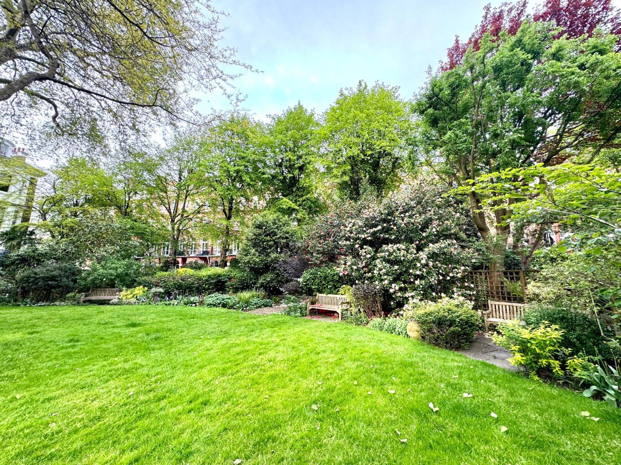2 Bedroom Apartment In Central London South Kensington By Wild Лондон Екстериор снимка